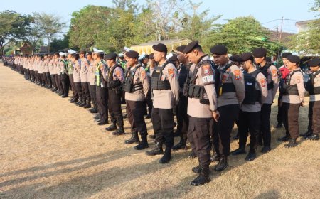 *Polres Madiun Kota Gelar Apel Harkamtibmas, Aktivitas Masyarakat Pascakegiatan di Jalan Merak Kembali Normal*